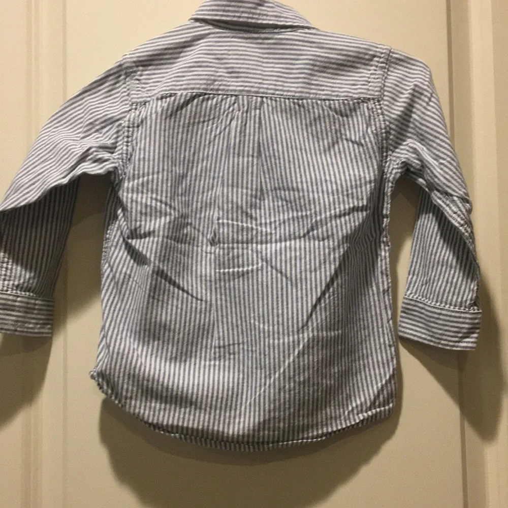 The Children’s Place boy stripe button down long sleeve shirt size 3T blue white